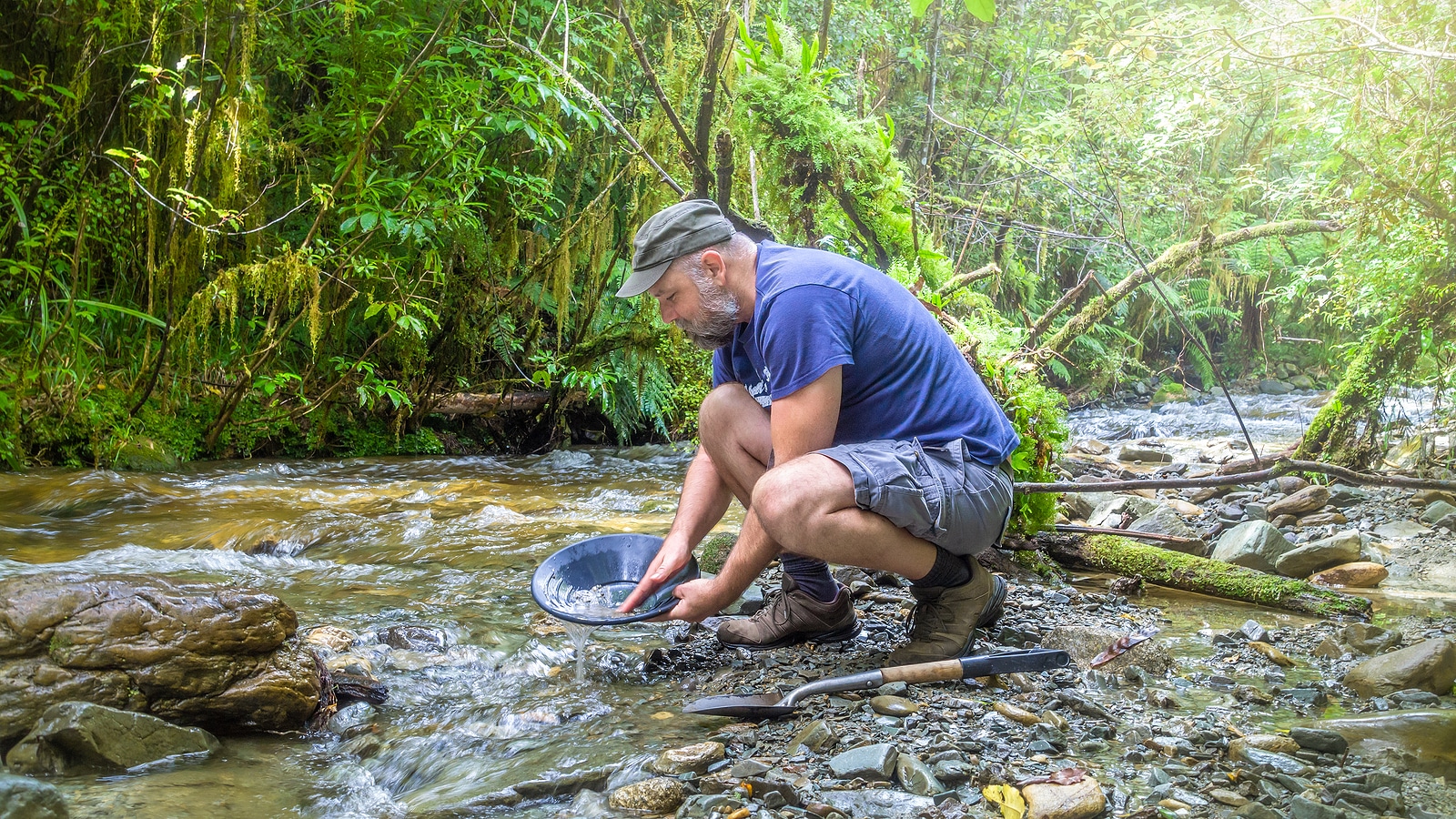 Cooper DuBois Portland Gold Panning for Beginners